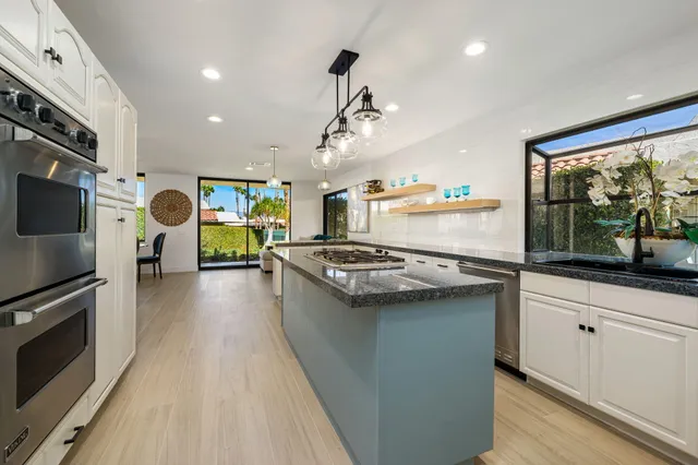 $1,200,000 | 77905 Cottonwood Cove, Indian Wells, CA 92210