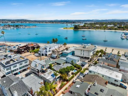 $1,990,000 | 844-48 Isthmus Court, San Diego, CA 92109