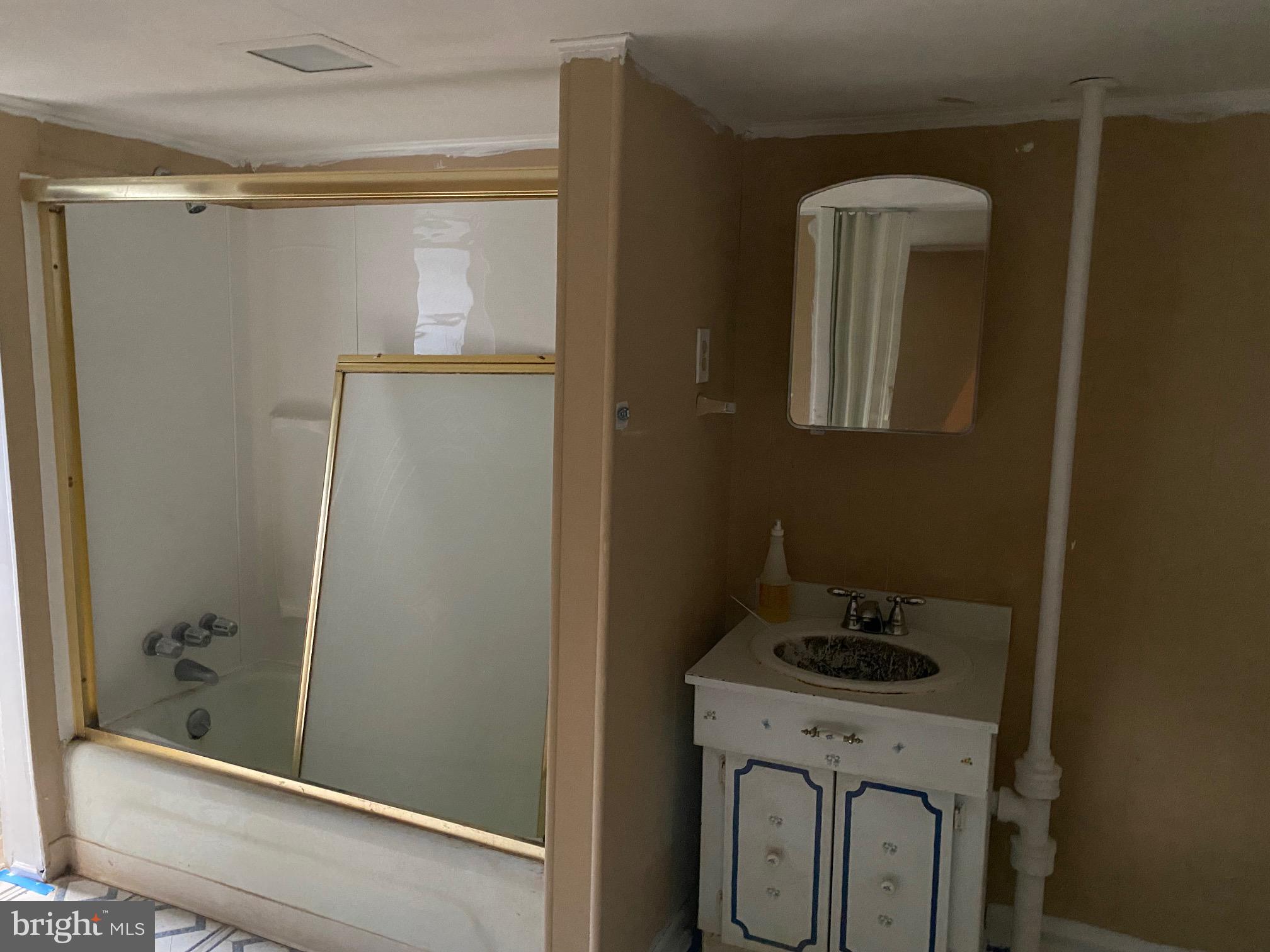 901 West Browning Road Bellmawr, NJ 08031 - Photo 6 of 15 Gallery Image 6