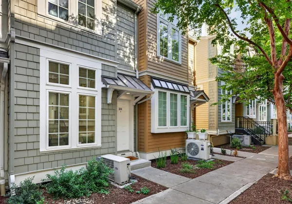 $949,888 | 231 Cahill Park Drive, San Jose, CA 95126