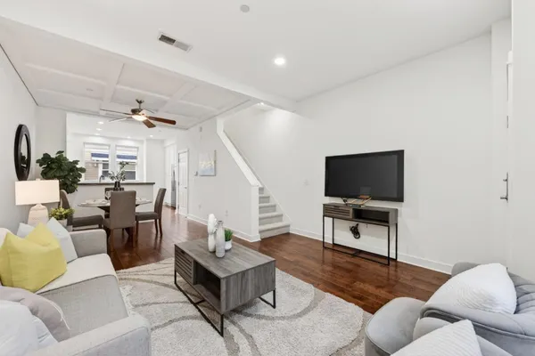 $949,888 | 231 Cahill Park Drive, San Jose, CA 95126