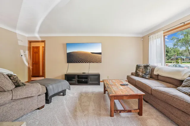 $359,900 | 4107 White Bear Avenue, White Bear Lake, MN 55110