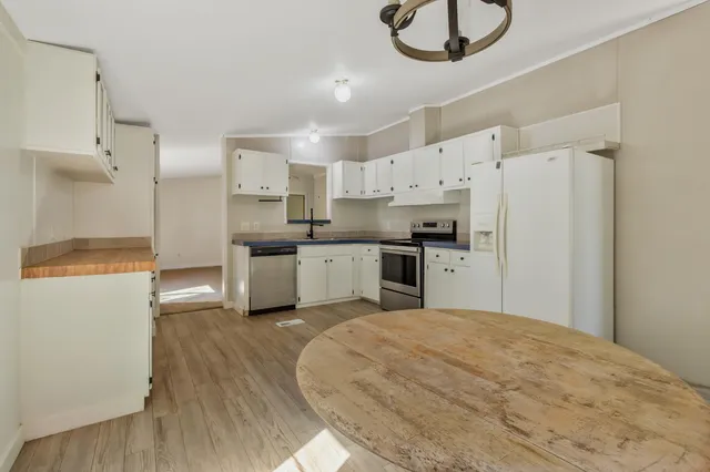 a view of a outdoor space