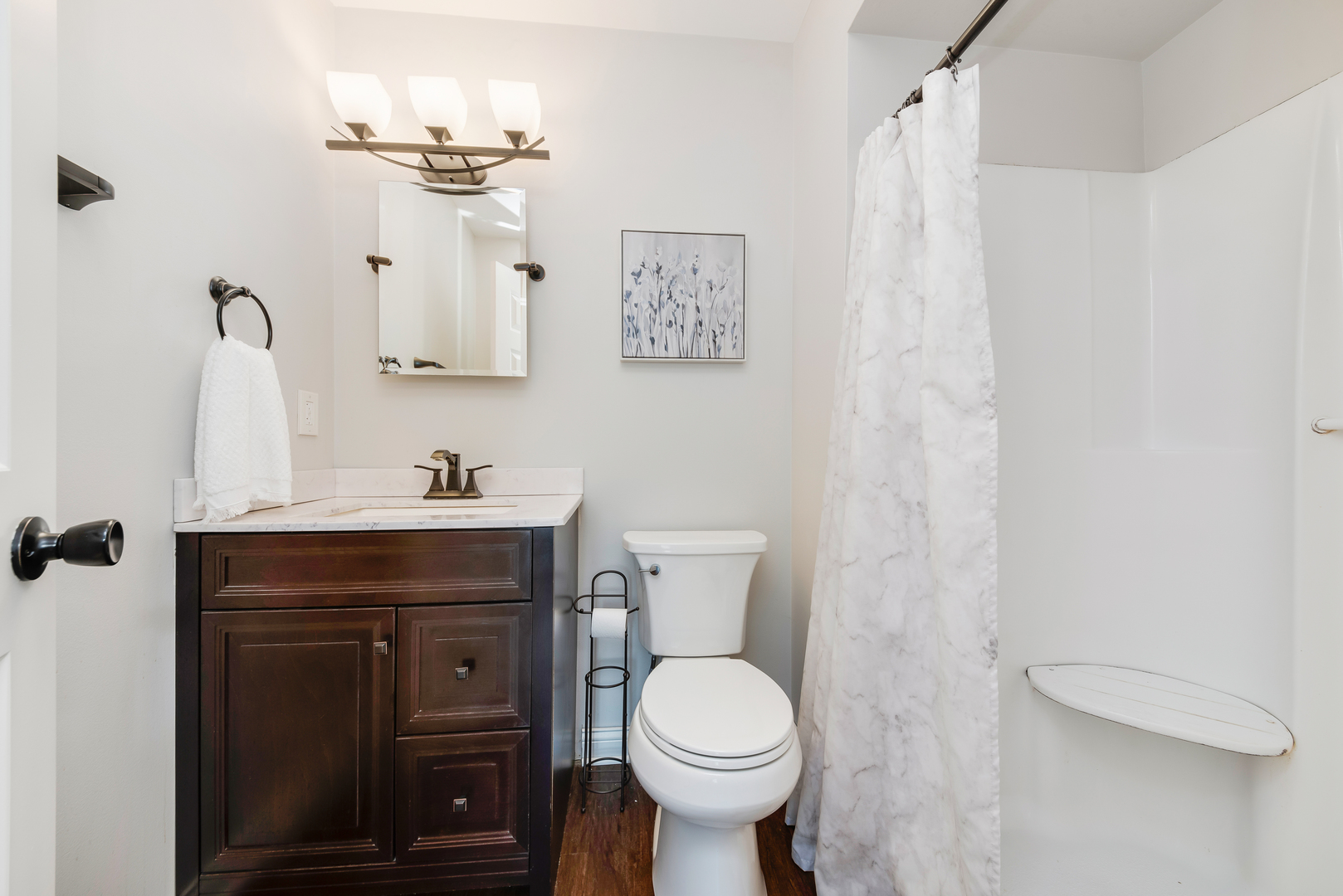 200 Beechwood Drive Minooka, IL 60447 - Photo 10 of 26 a bathroom with a sink toilet and a mirror