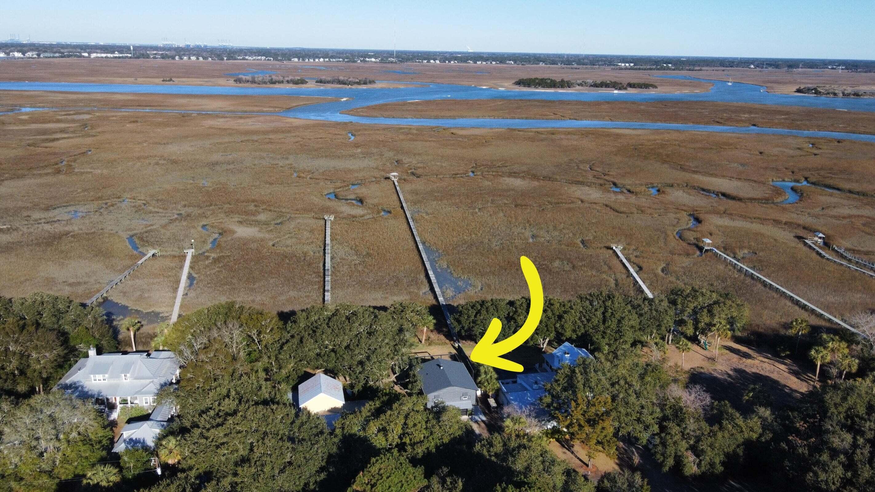 2720 Goldbug Avenue, Unit B Sullivans Island, SC 29482 - Photo 2 of 22 20250120160103886818000000-o