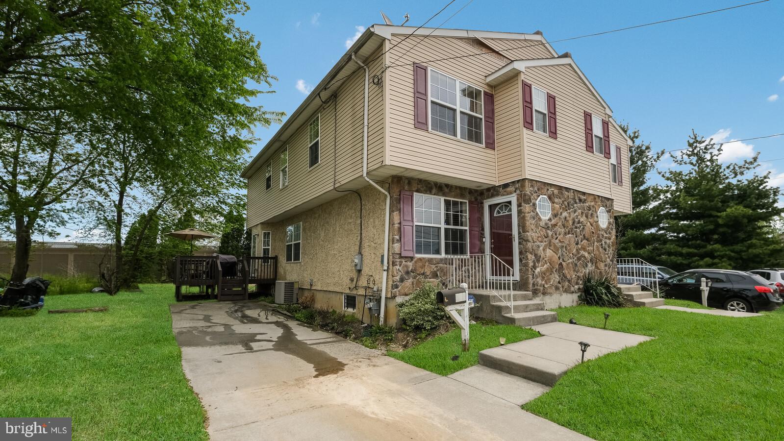 915 Greenhill Road Sharon Hill, PA 19079 - Photo 2 of 18 Gallery Image 2