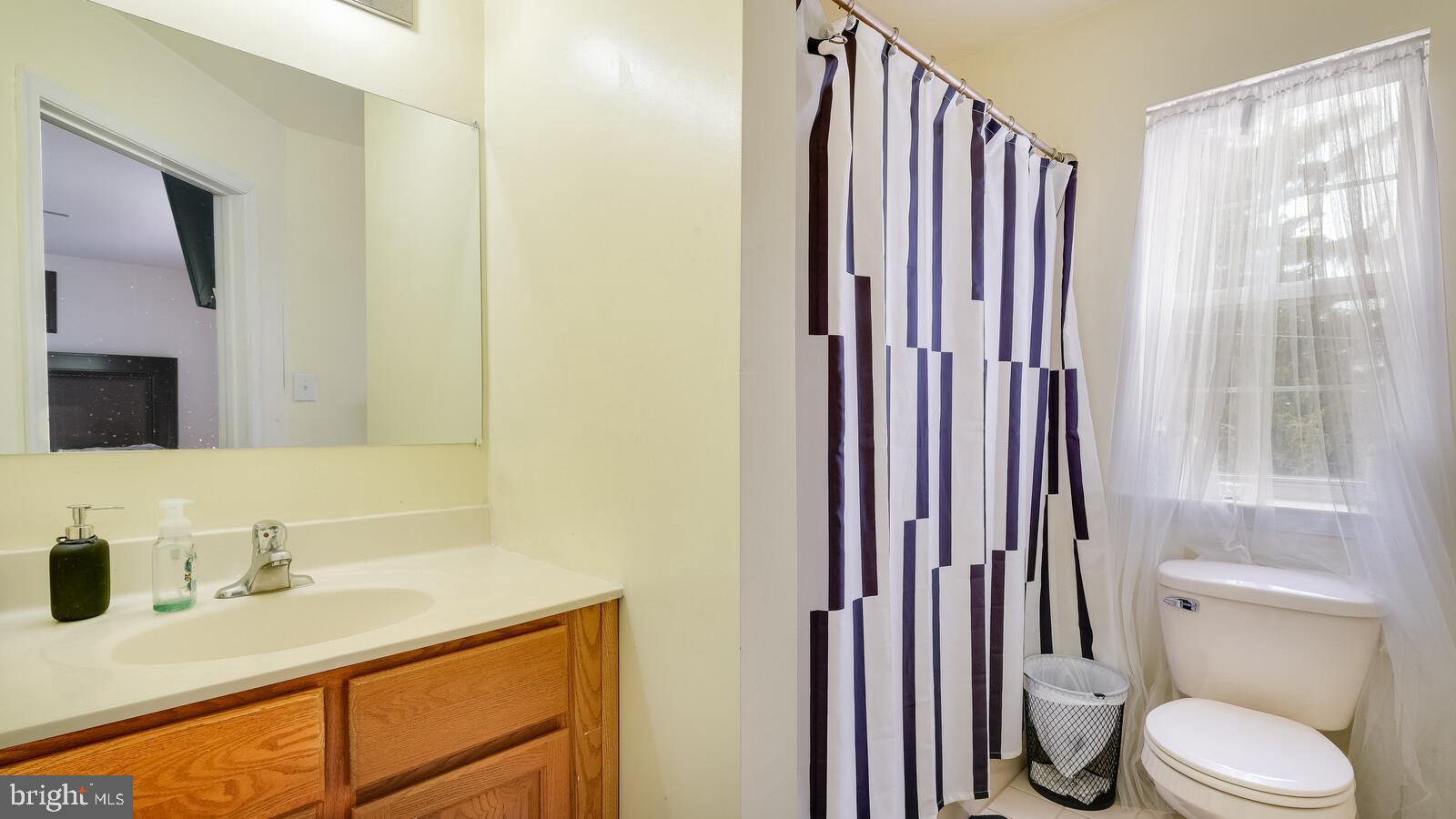 915 Greenhill Road Sharon Hill, PA 19079 - Photo 10 of 18 Gallery Image 10