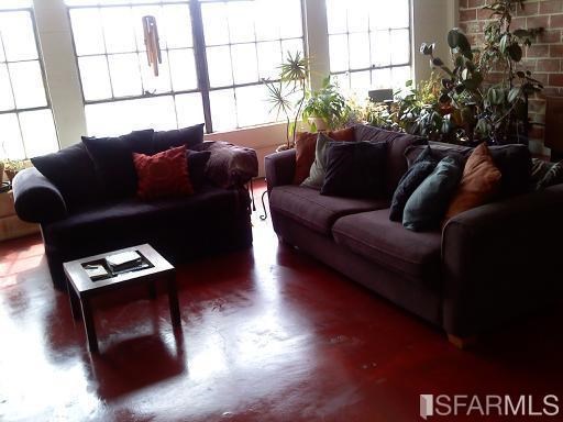 2828 Filbert Street, Unit 27 Oakland, CA 94608 - Photo 3 of 7