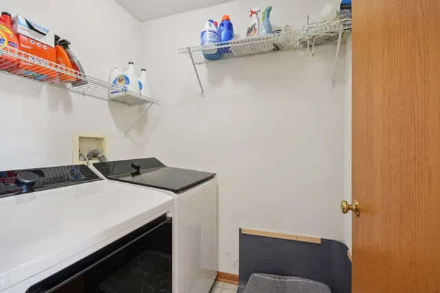 $280,000 | 18627 West Point Drive, Tinley Park, IL 60477