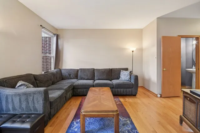 $280,000 | 18627 West Point Drive, Tinley Park, IL 60477