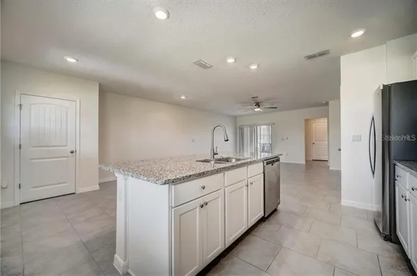 $2,550 | 9133 Mellow Coral Street, Winter Garden, FL 34787