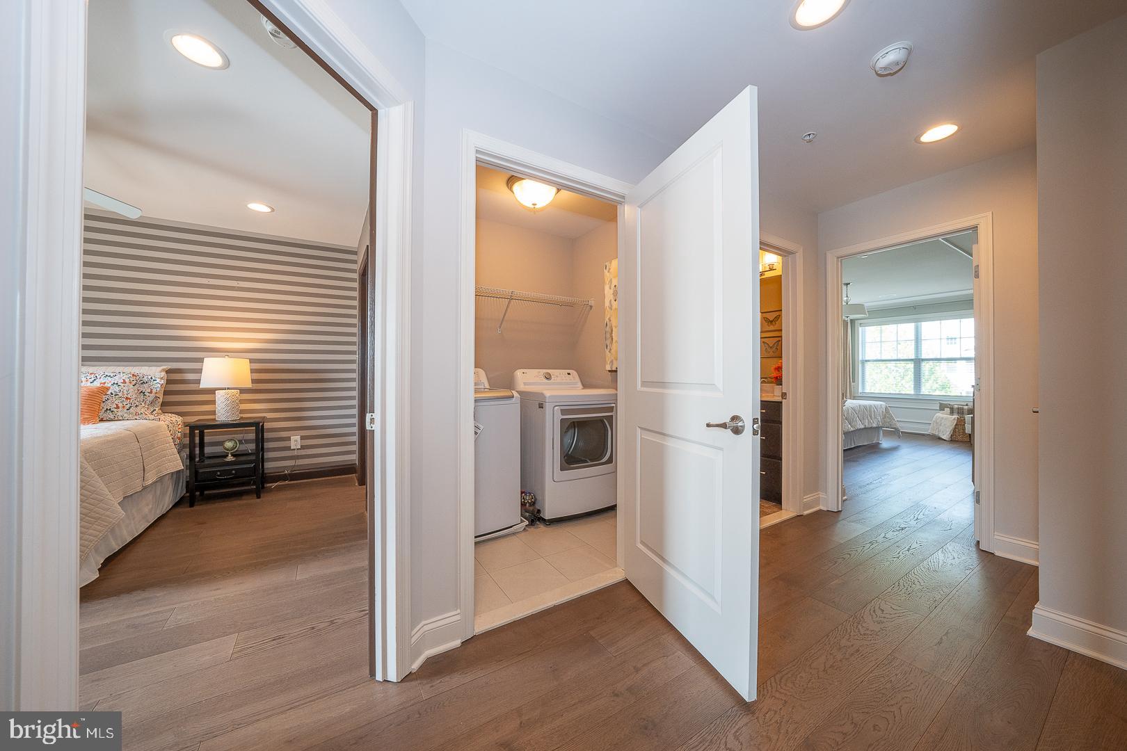 131 Spring Oak Drive Malvern, PA 19355 - Photo 45 of 93 2ND FLOOR HALLWAY