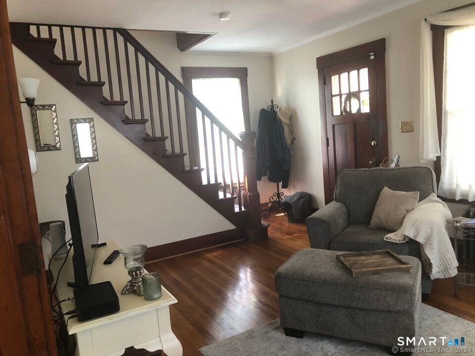 44 South Elm Street Wallingford, CT 06492 - Photo 5 of 15