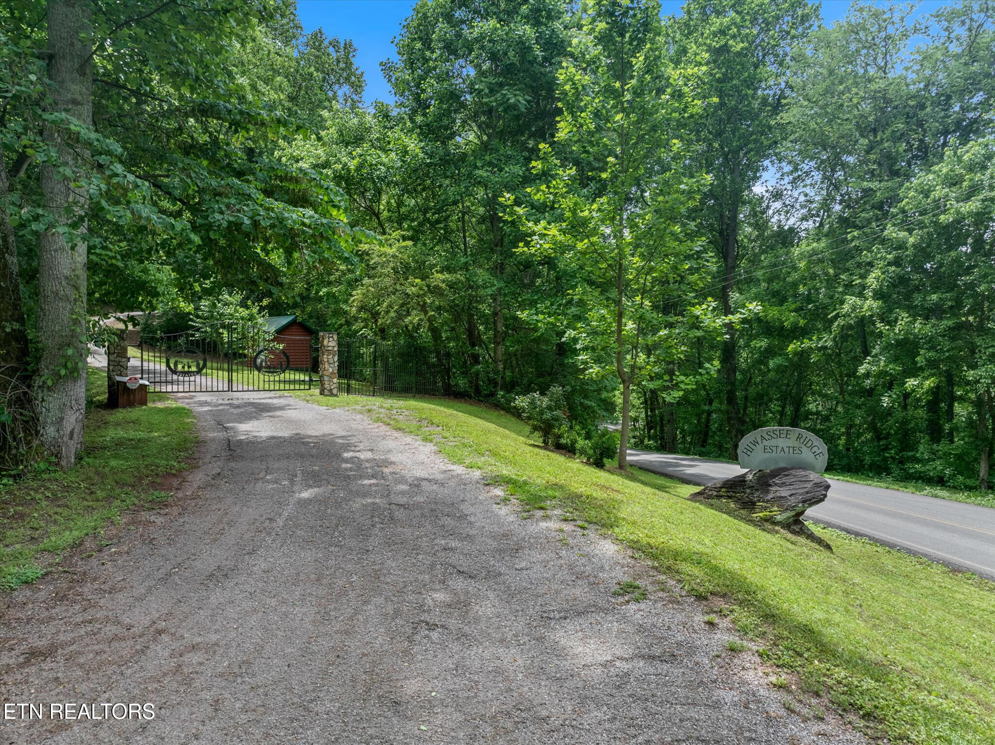 1750 Hiwassee Road Sweetwater, TN 37874 - Photo 8 of 60 005