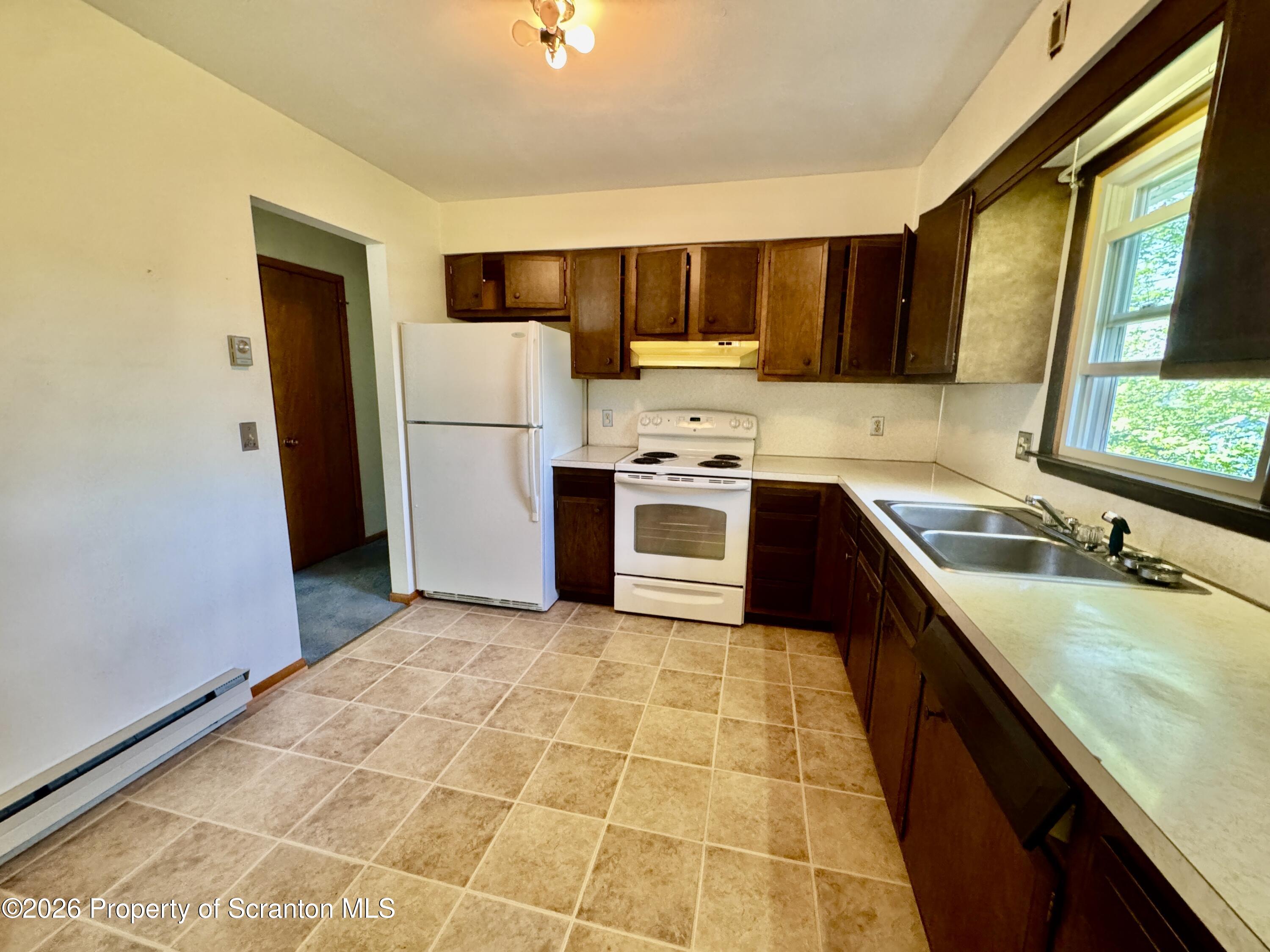 201 Appletree Clarks Summit, PA 18411 - Photo 10 of 26 Kitchen