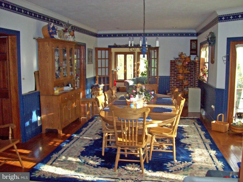 306 Farm Del Circle Lititz, PA 17543 - Photo 8 of 11