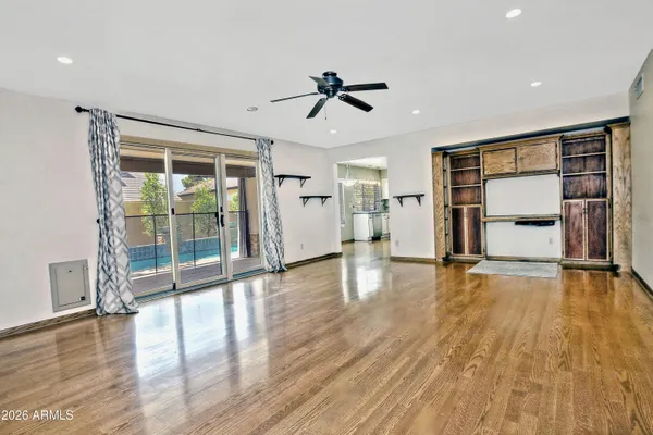 $725,000 | 1335 East Sunburst Lane, Tempe, AZ 85284