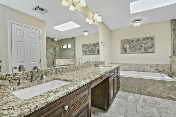 $725,000 | 1335 East Sunburst Lane, Tempe, AZ 85284