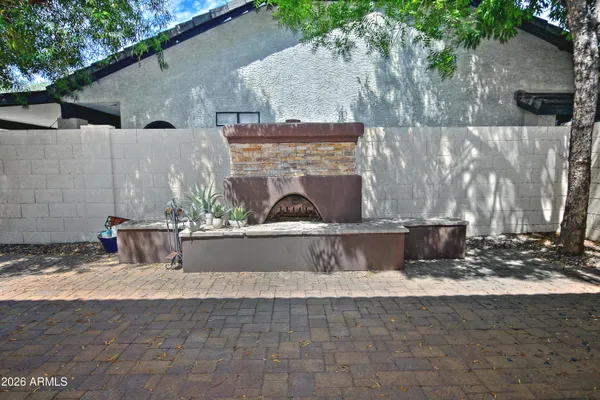 $725,000 | 1335 East Sunburst Lane, Tempe, AZ 85284