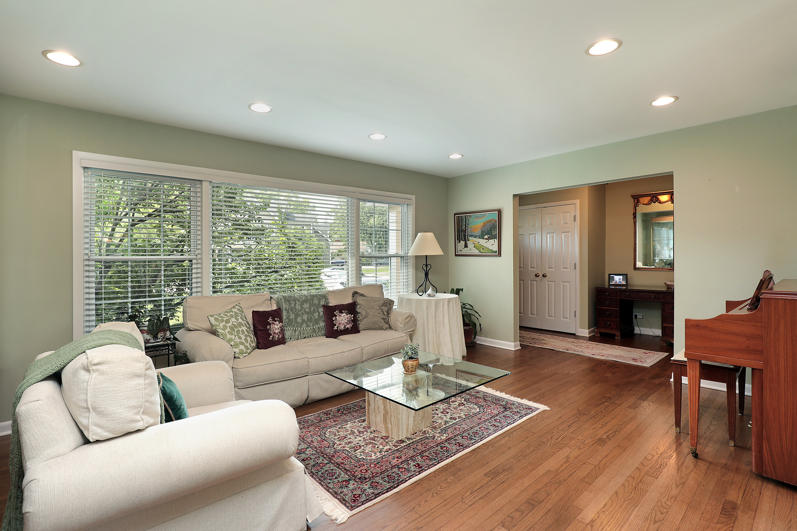 1341 Carlisle Place Deerfield, IL 60015 - Photo 2 of 20