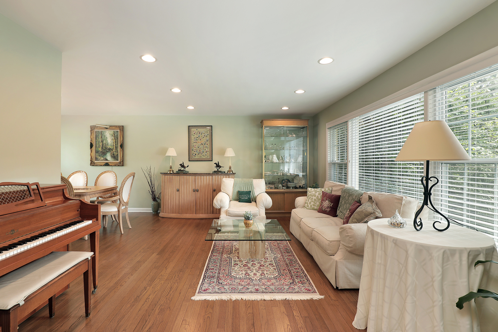 1341 Carlisle Place Deerfield, IL 60015 - Photo 3 of 20