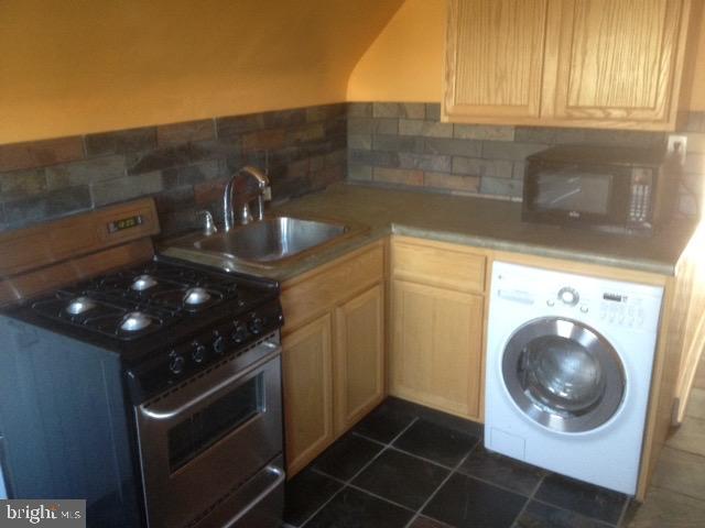 730 St Johns Road Baltimore, MD 21210 - Photo 12 of 22 Third Floor Kitchen