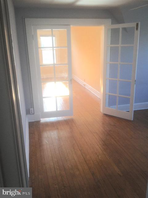 730 St Johns Road Baltimore, MD 21210 - Photo 16 of 22 Third Floor Bedroom
