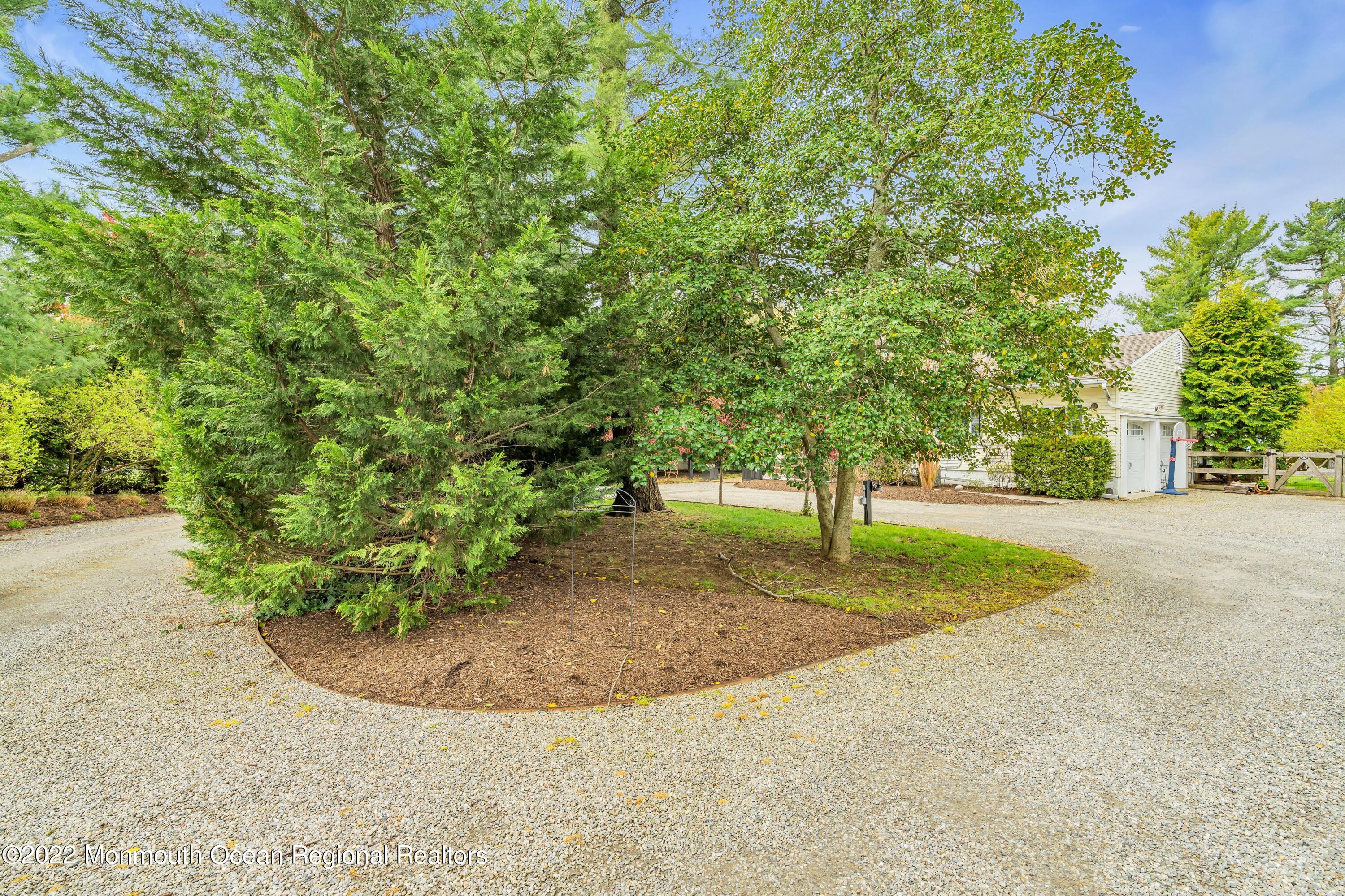 50 Hope Road Tinton Falls, NJ 07724 - Photo 49 of 51 50 hope front driveway3