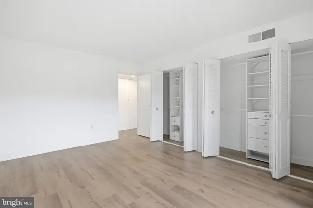 $284,888 | 1300 Army Navy Drive, Unit 124, Arlington, VA 22202