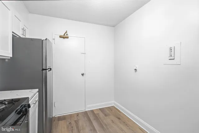 $284,888 | 1300 Army Navy Drive, Unit 124, Arlington, VA 22202