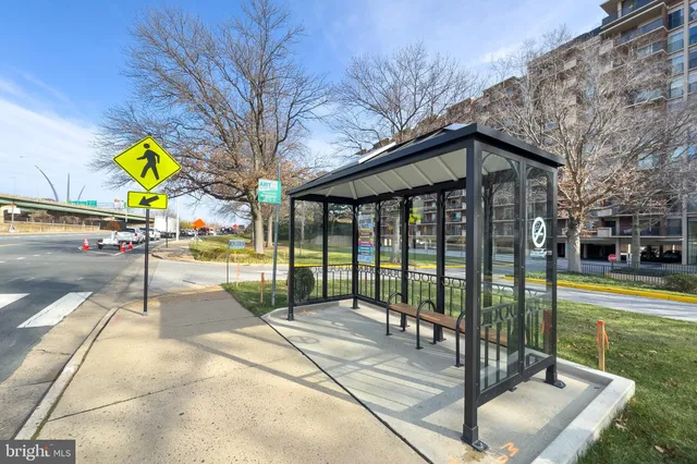 $284,888 | 1300 Army Navy Drive, Unit 124, Arlington, VA 22202