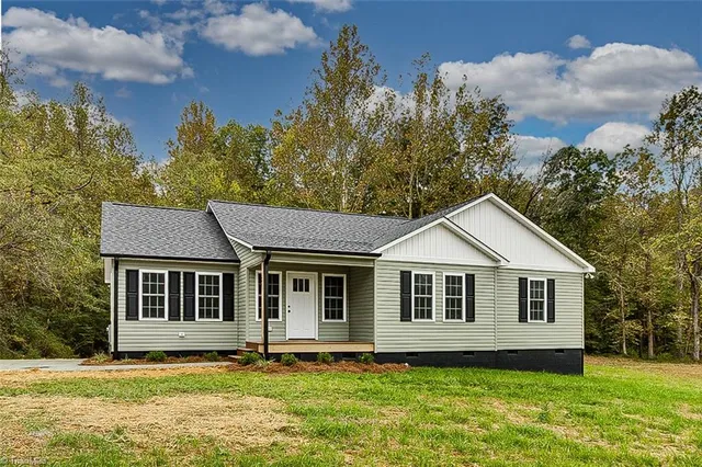 $385,000 | 2485 Low Bridge Road, Liberty, NC 27298
