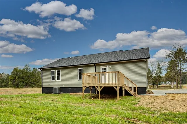 $385,000 | 2485 Low Bridge Road, Liberty, NC 27298