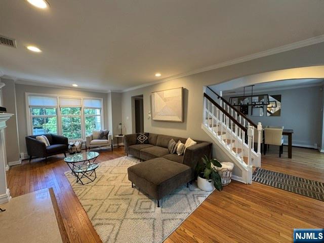 575 Knickerbocker Road Tenafly, NJ 07670 - Photo 2 of 23