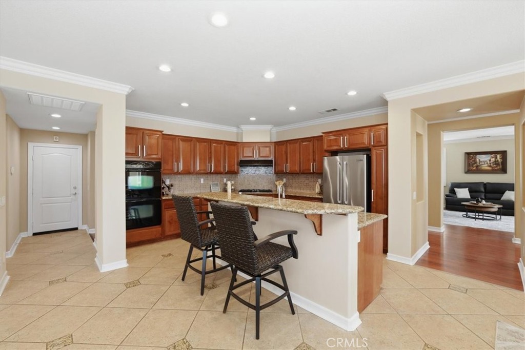 16795 Eagle Peak Road Riverside, CA 92504 - Photo 25 of 74 Kitchen