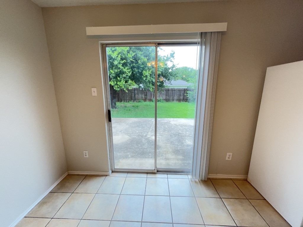 3413 Walleye Way Round Rock, TX 78665 - Photo 6 of 21 a view of an empty room and window