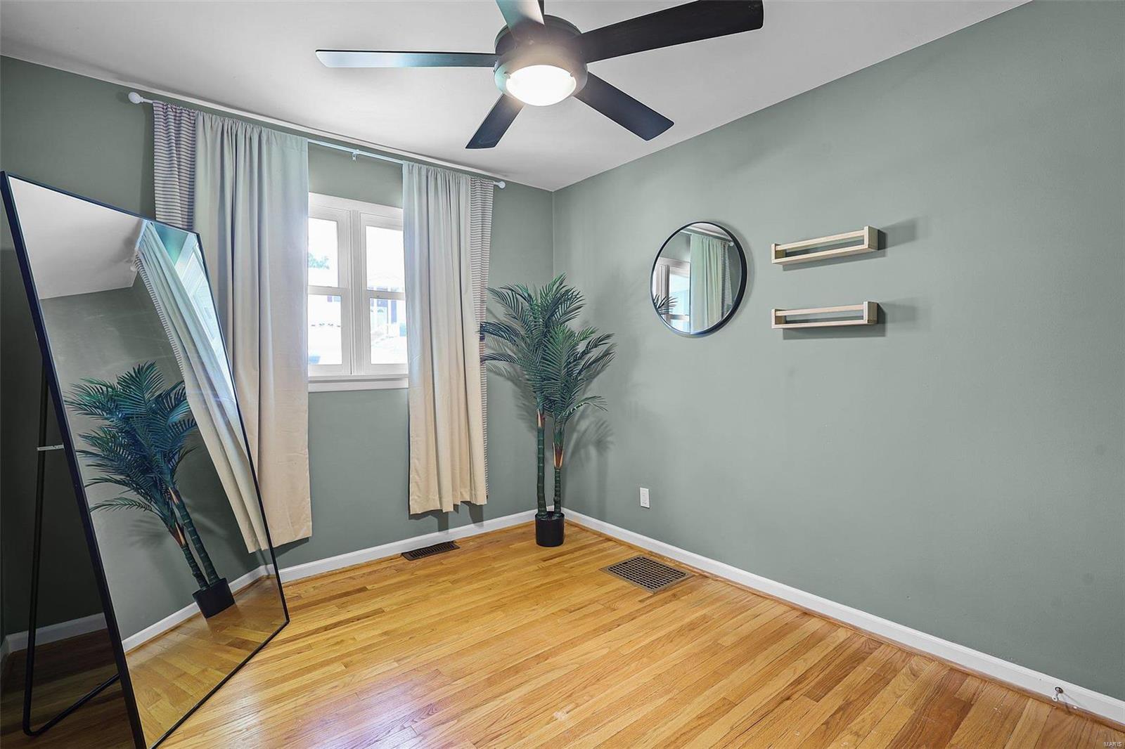 11004 Mueller Road St. Louis, MO 63123 - Photo 11 of 22 Gallery Image 11