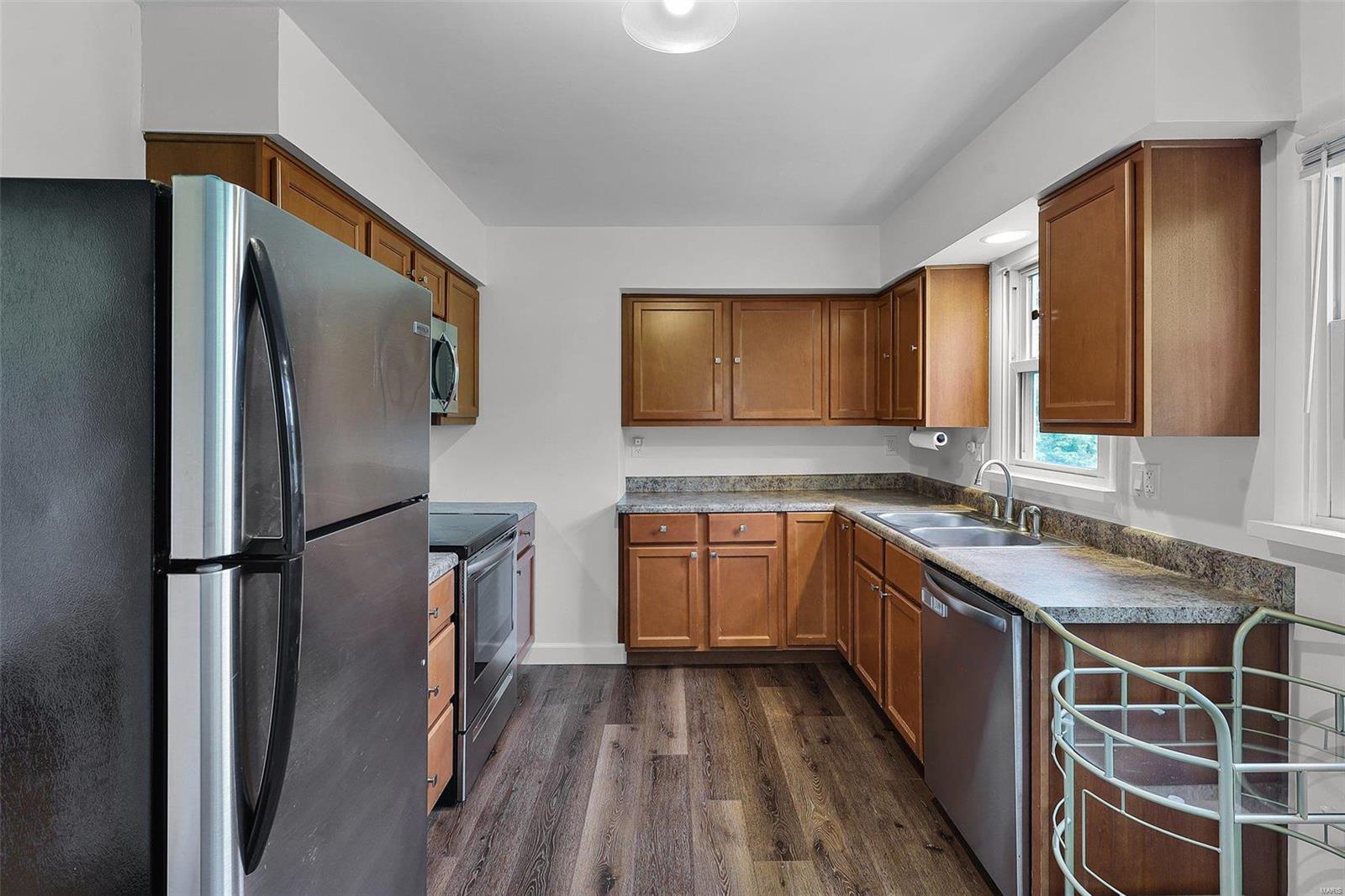 11004 Mueller Road St. Louis, MO 63123 - Photo 5 of 22 Gallery Image 5