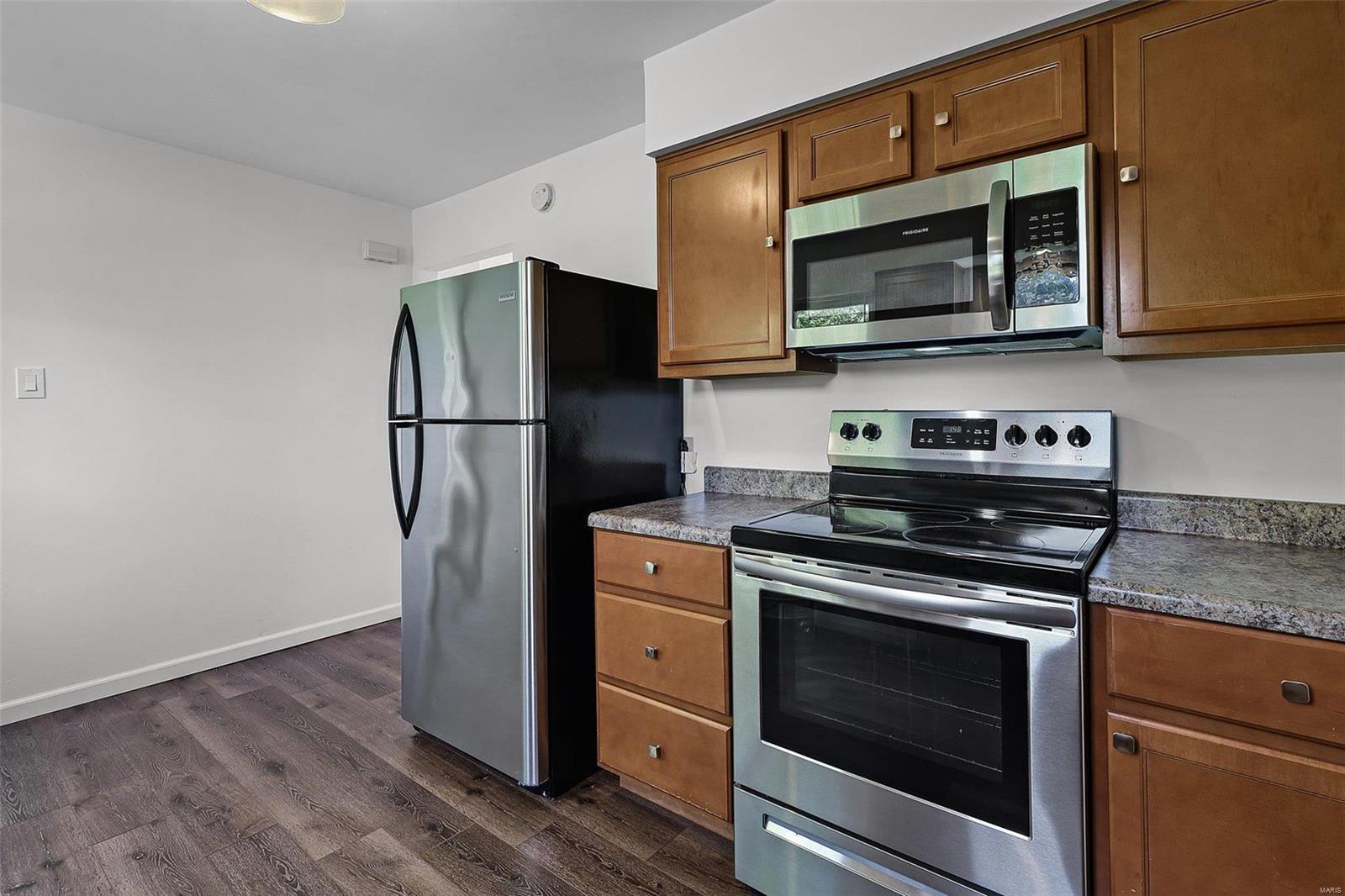 11004 Mueller Road St. Louis, MO 63123 - Photo 6 of 22 Gallery Image 6