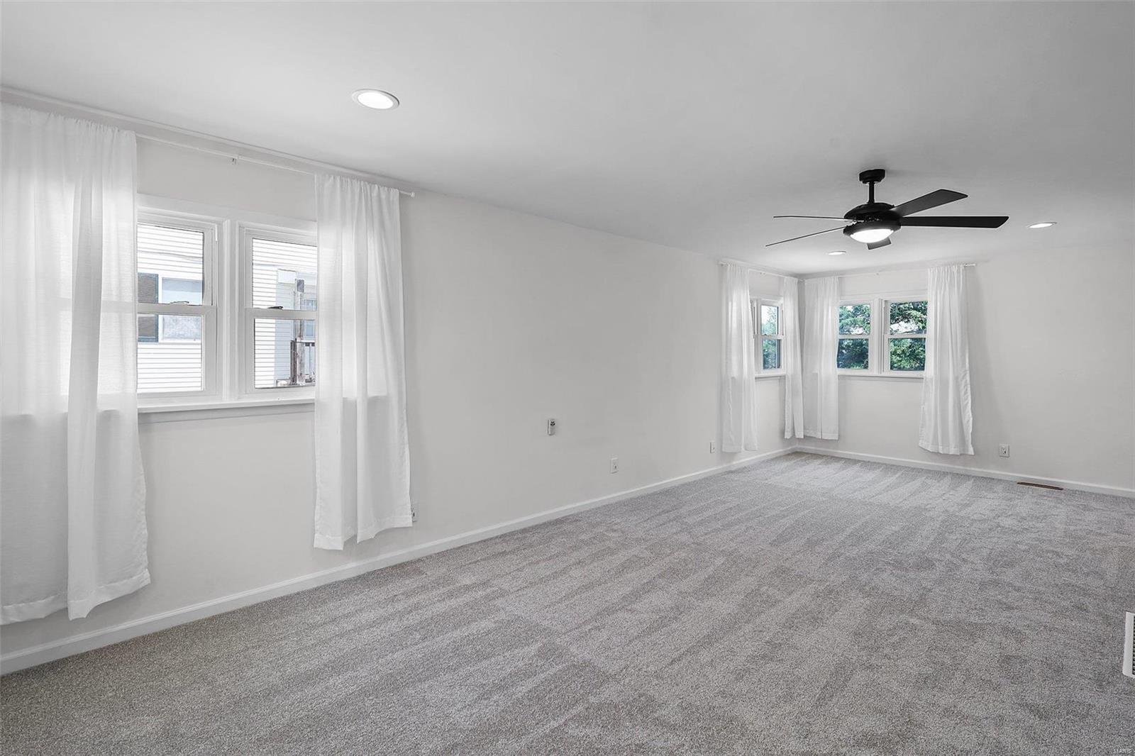 11004 Mueller Road St. Louis, MO 63123 - Photo 7 of 22 Gallery Image 7