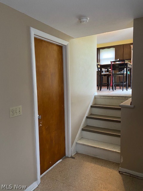 1013 State Road Northwest Warren, OH 44481 - Photo 14 of 30