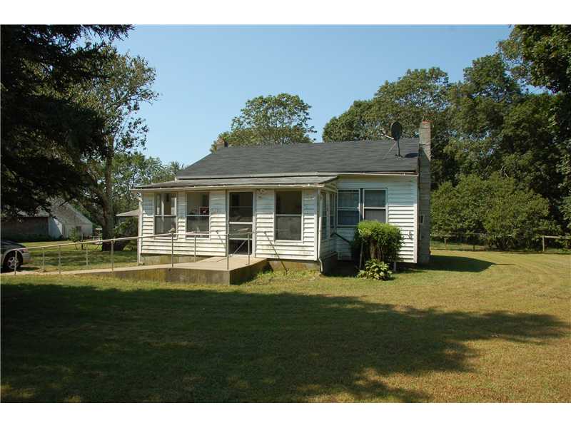 148 Dunns Corner Road Westerly, RI 02891 - Photo 17 of 18 Exterior Front. 150 Dunns Corner Rd. 2 bdrm cottage