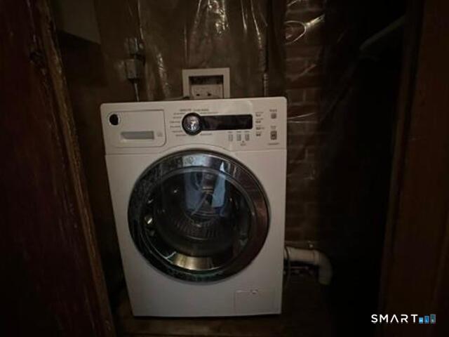 110 East Main Street Clinton, CT 06413 - Photo 40 of 40 Laundry Main Level