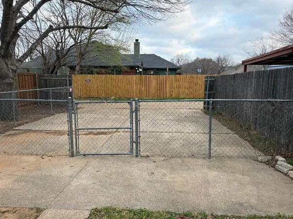 $1,650 | 610 Canterbury Street, Euless, TX 76039