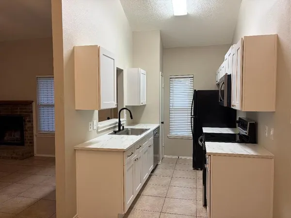 $1,650 | 610 Canterbury Street, Euless, TX 76039