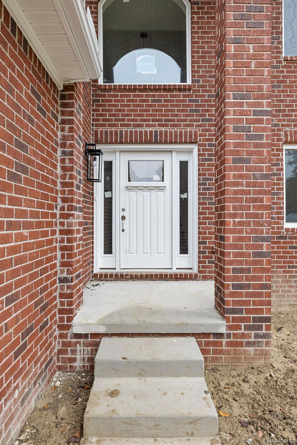 2829 Walsh Drive Rochester, MI 48309 - Photo 4 of 40 Gallery Image 4