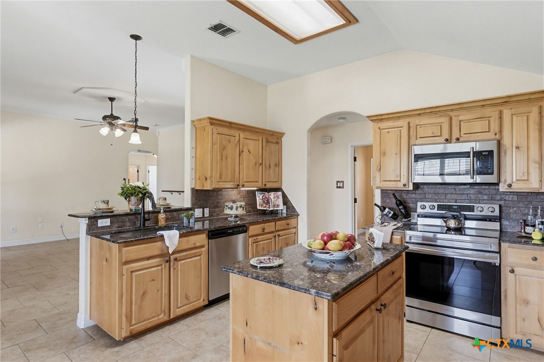 3375 Upton Drive Kempner, TX 76539 - Photo 11 of 38