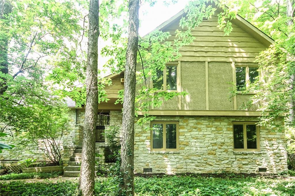 5854 Ravine Road Indianapolis, IN 46220 - Photo 1 of 25 Gallery Image 1
