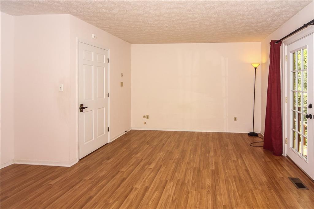 5854 Ravine Road Indianapolis, IN 46220 - Photo 17 of 25 Gallery Image 17