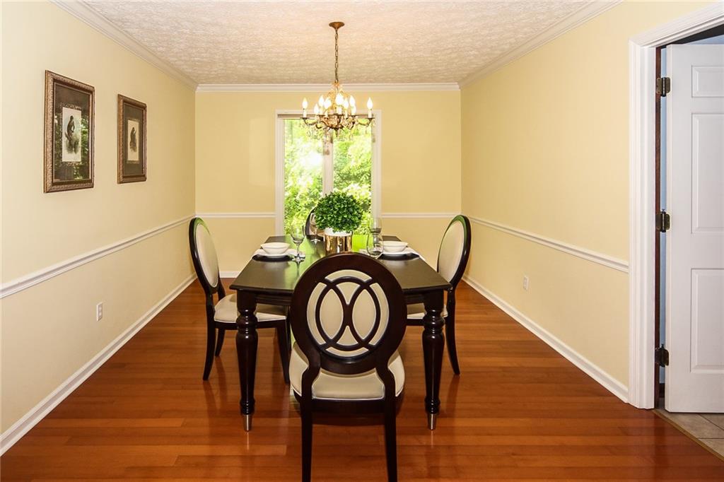 5854 Ravine Road Indianapolis, IN 46220 - Photo 5 of 25 Gallery Image 5